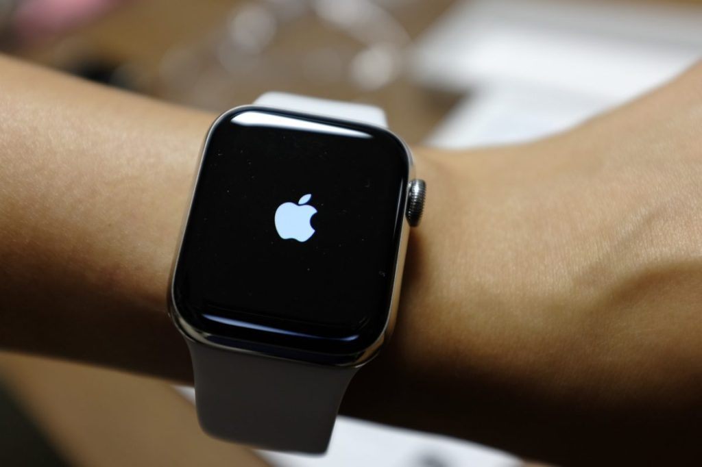 애플워치6를 샀다 – 애플워치6 40mm 스테인리스스틸 개봉기